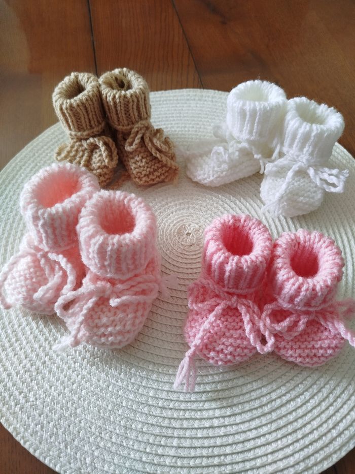 Chaussons. naissance maternité