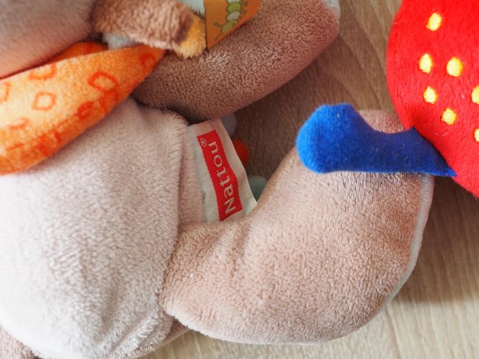 Lot peluche Hérisson Nattou et Fraise Nutricia - photo numéro 4