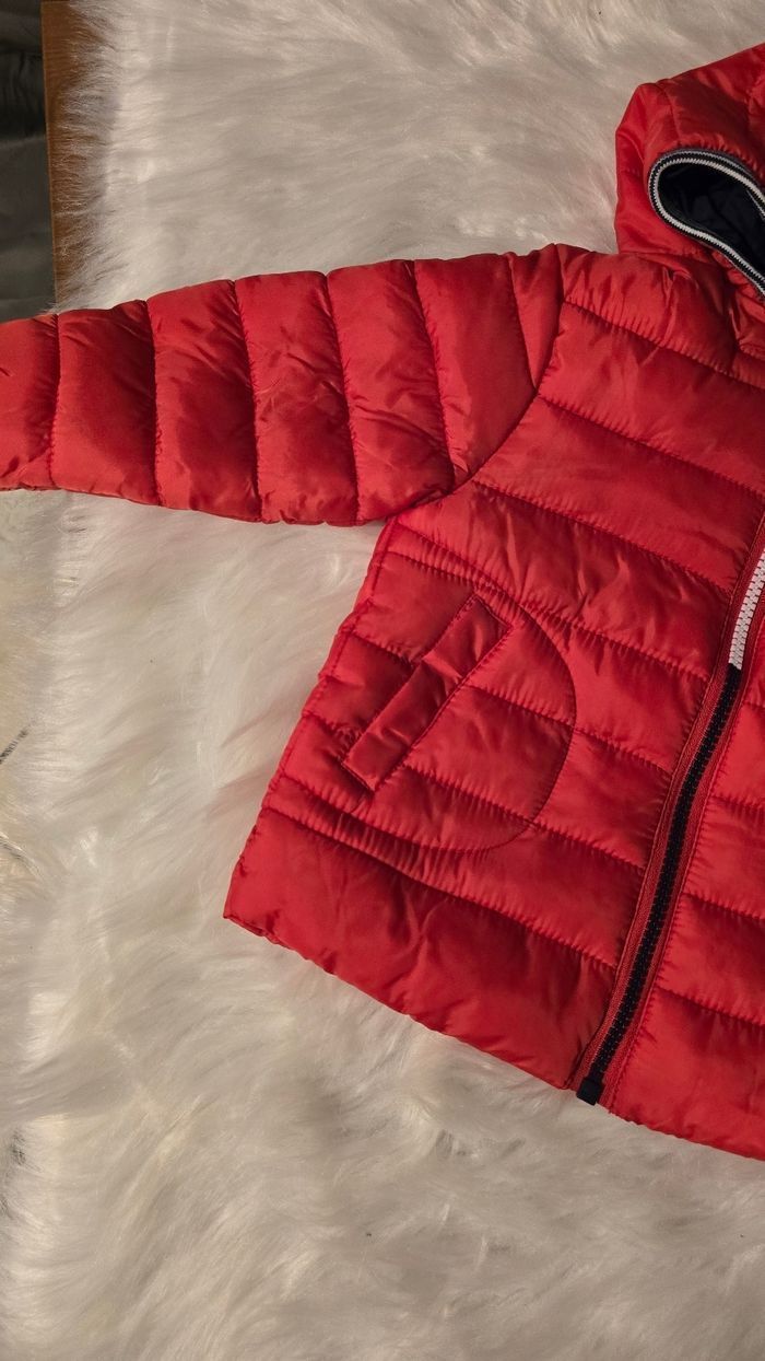 Neuve (non portée) 🏷💙🤩superbe doudoune mi saison 18mois Garçon 🤩💙🏷 - photo numéro 4