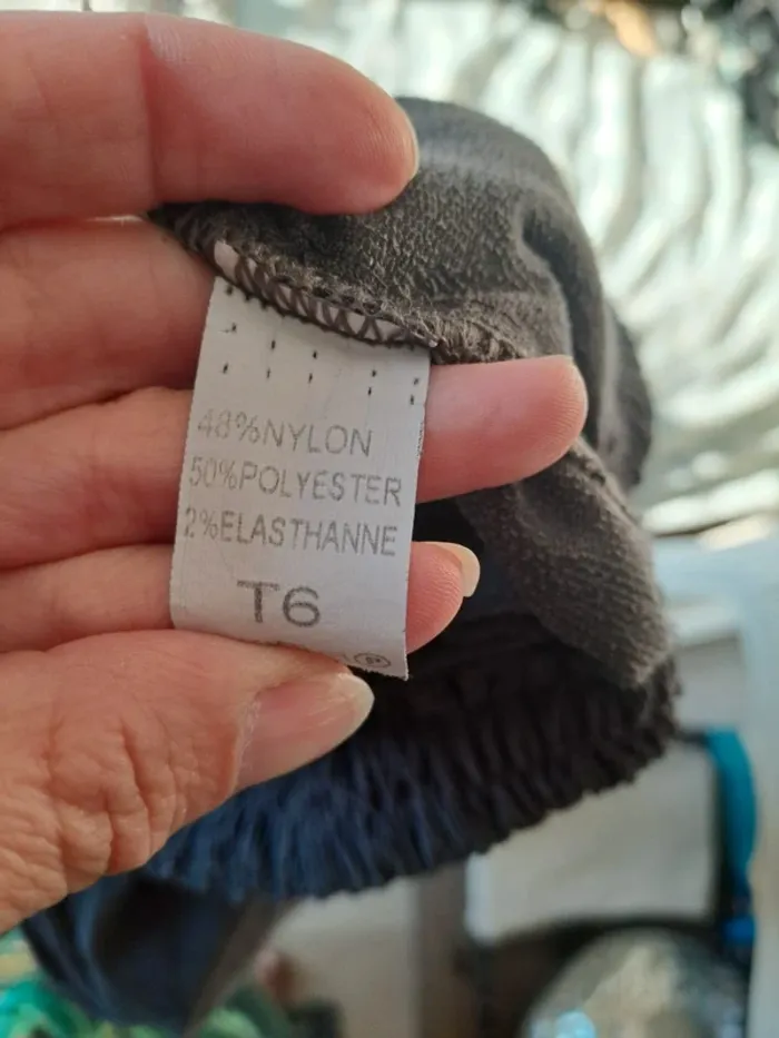 Pantalon femme velours gris comme neuf jolis dessins T6 =46 - photo numéro 7