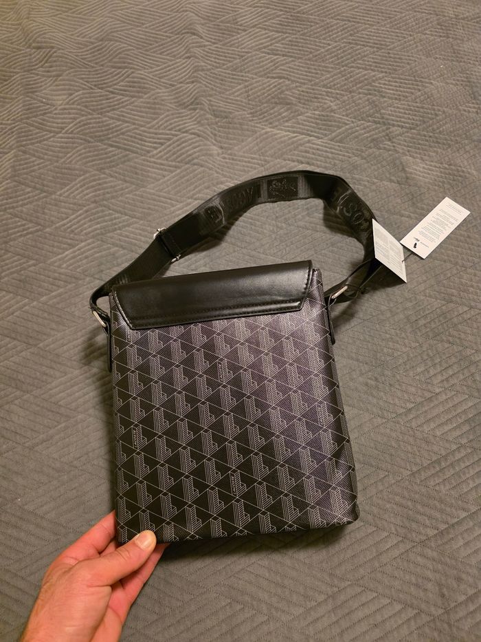 Sac à bandoulière Lacoste - photo numéro 4