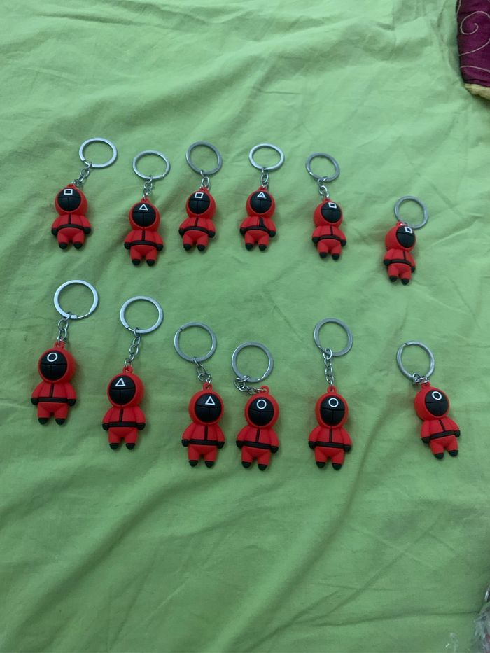 Lot de 12 porte clé squid game