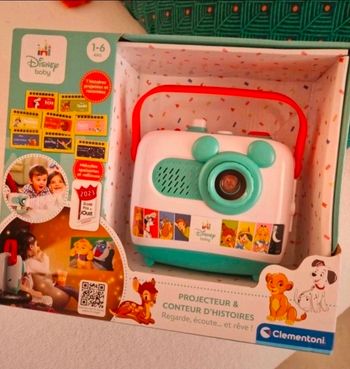 Projecteur et compteur d'histoire disney neuf