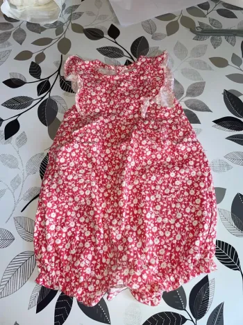 barboteuse en coton fleurie rose