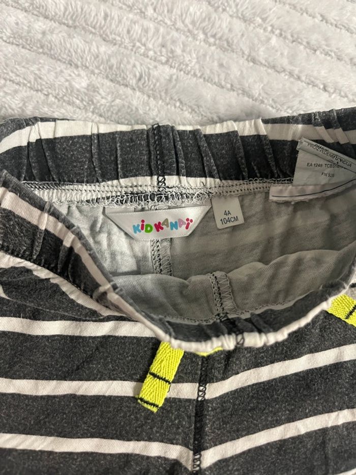 Short léger 4 ans - photo numéro 2