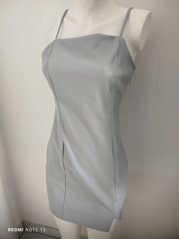 #kytieMfemme. Robe bretelles en cuir synthétique taille M