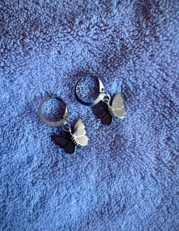 Boucles d’oreilles Neuves 🦋