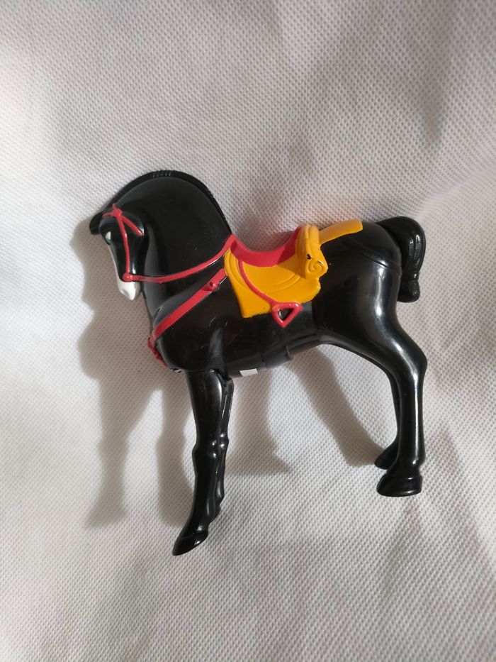 Figurine Mulan, Khan le cheval noir de 1998 McDonald's - photo numéro 2
