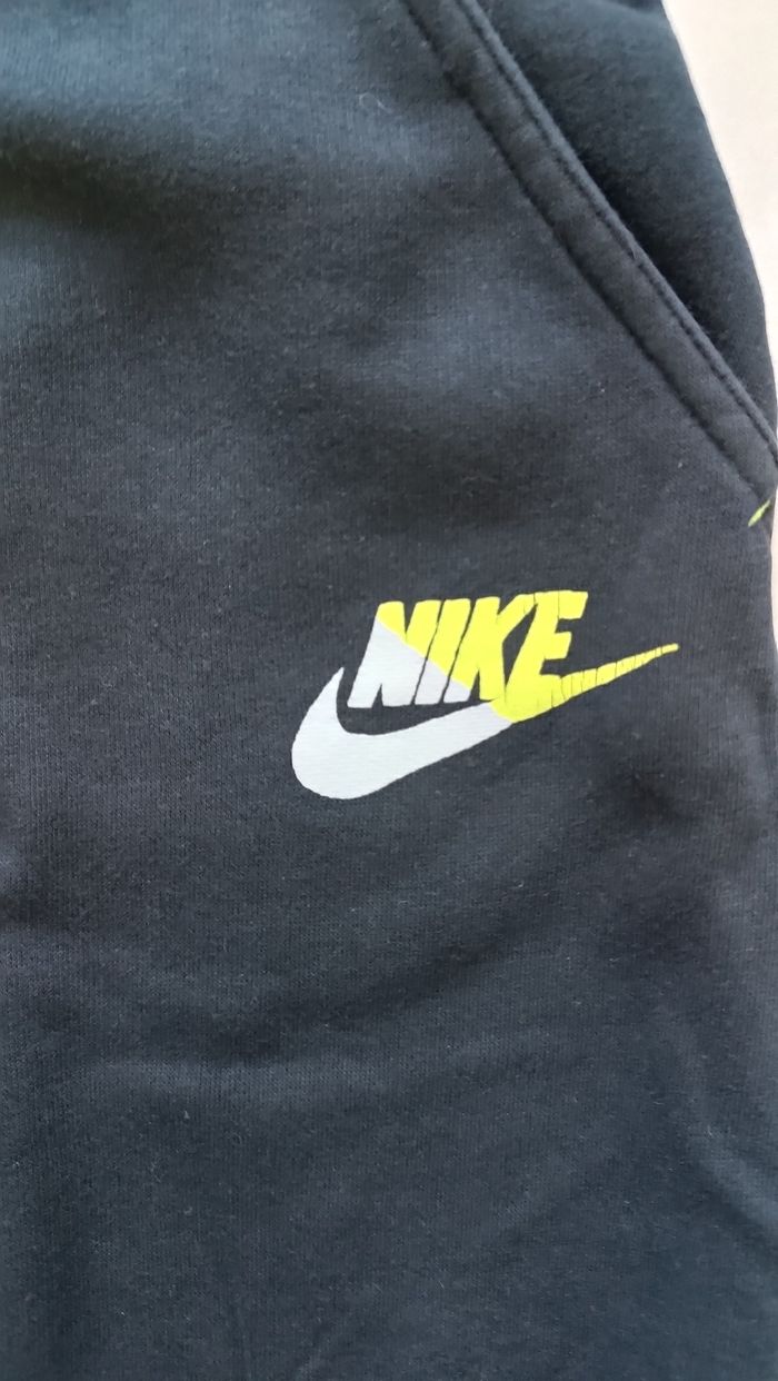 Jogging Nike 6 -8 ans - photo numéro 3