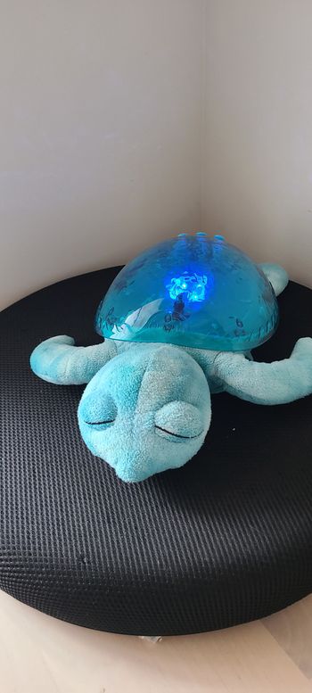 Cloud b Veilleuse Apaisante Projecteur de fonds marins avec sons apaisants | Luminosité et vitesse d