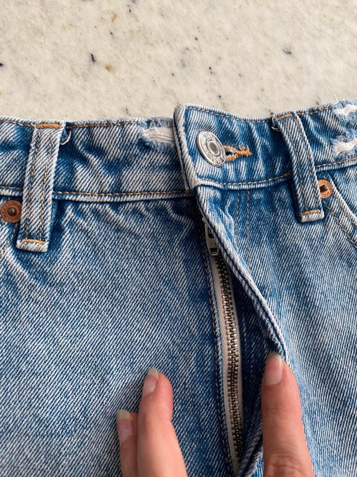 Mini Short en jean Zara 36 - photo numéro 4