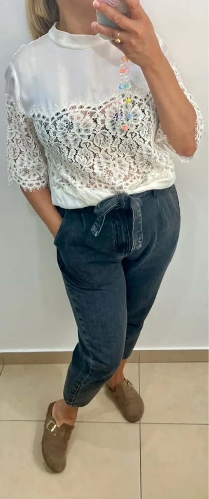Blouse Sandro blanche avec dentelle Taille 38 - photo numéro 4
