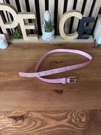 Ceinture rose à paillettes