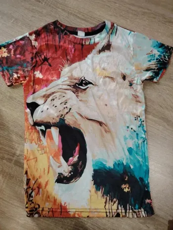 T-shirt Lion