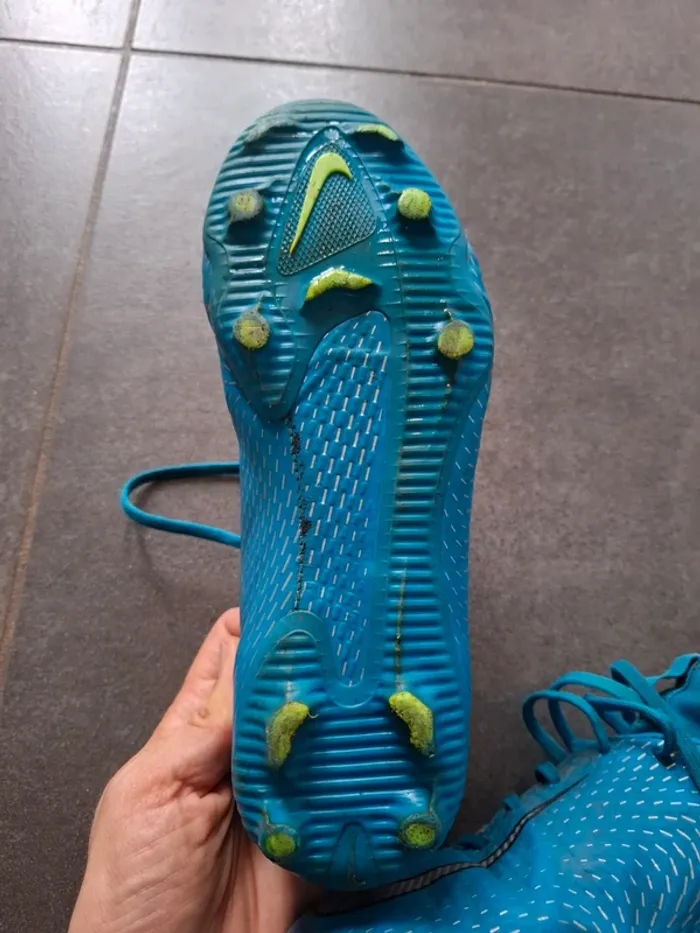 Crampons foot 36,5 nike - photo numéro 5