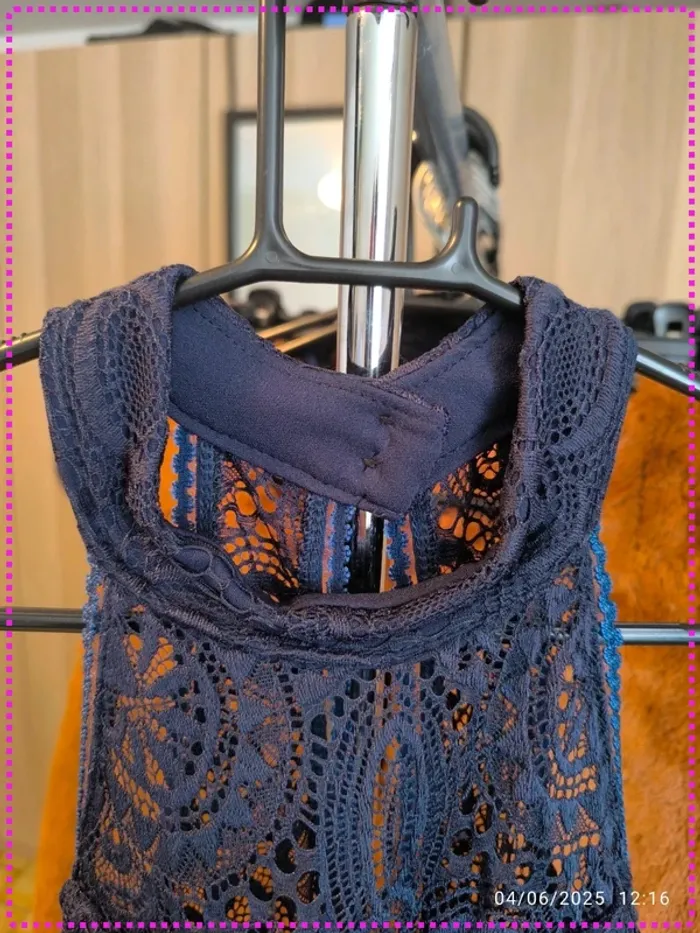 Robe dentelle bleu marine (38) - photo numéro 3