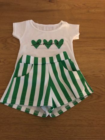 Ensemble short et son tee shirt