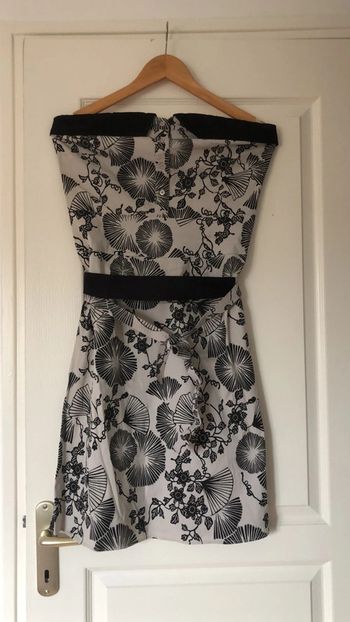 Robe sans bretelle taille 42
