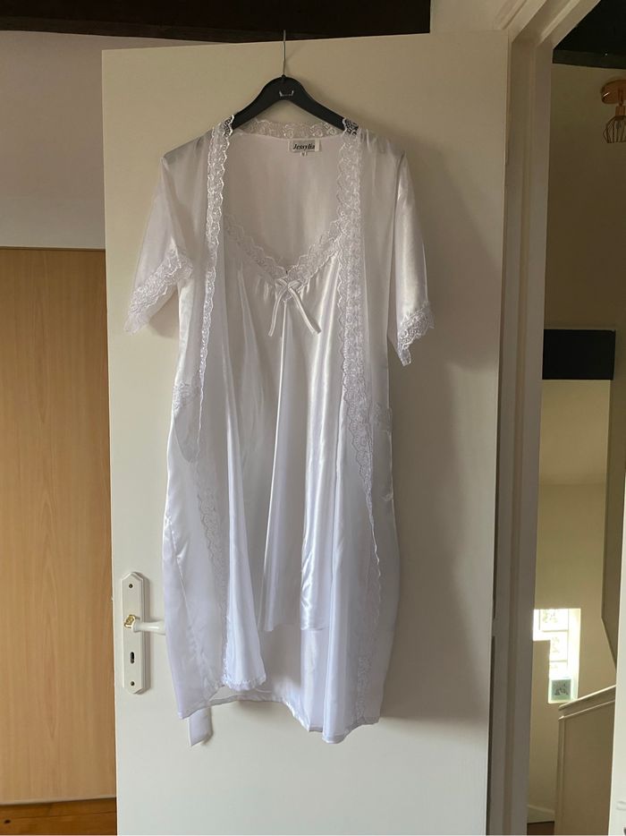 Ensemble de nuit - photo numéro 2