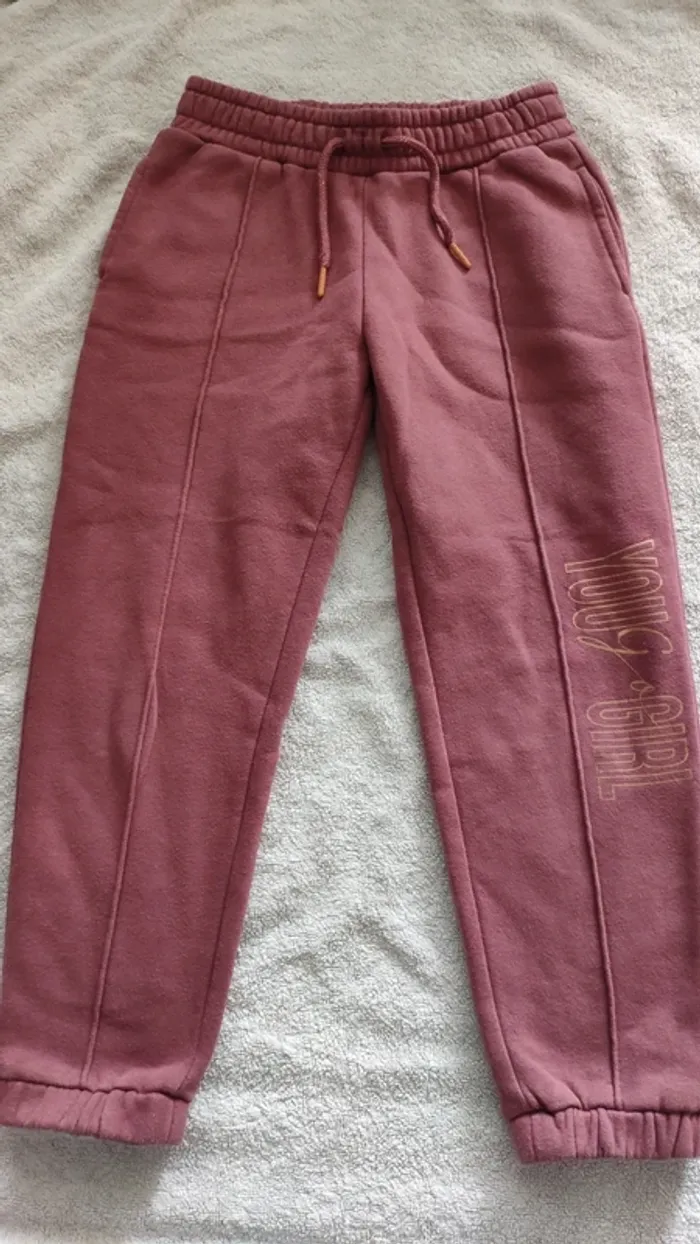 Pantalon jogging vieux rose Kiabi 8 ans