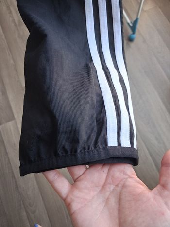 Surevetement neuf adidas