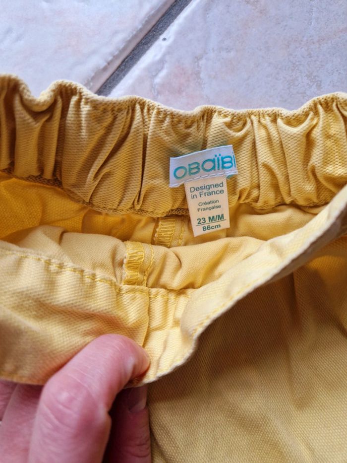 Short jaune - photo numéro 2