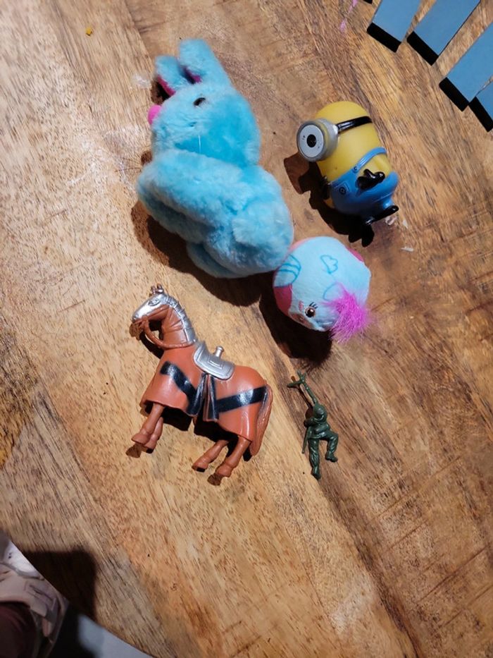 Gros lot Jouet toupie personnage mignon peluche mini lapin