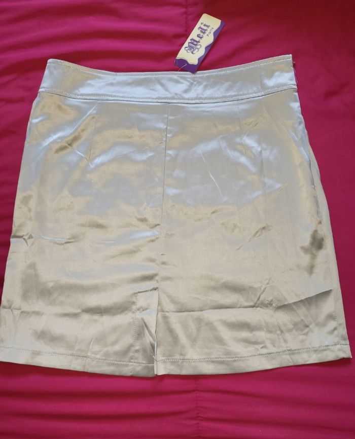 Jupe satinée - photo numéro 2