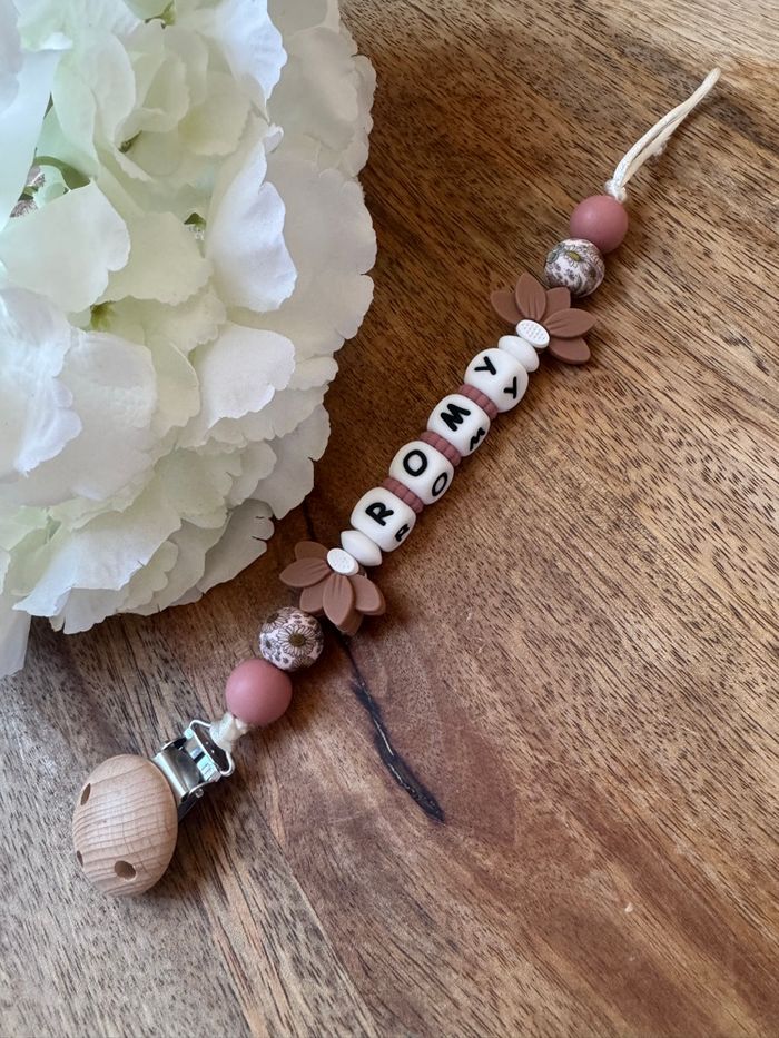 Attache tétine personnalisée - photo numéro 7