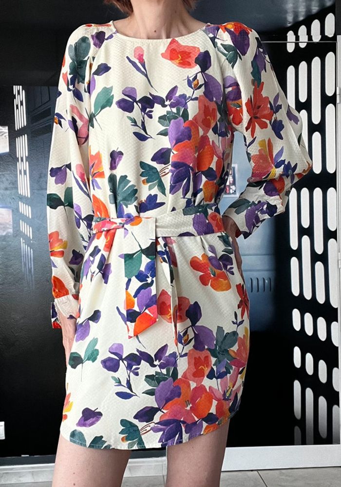 Robe courte en soie - photo numéro 5