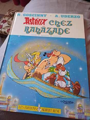 Livre BD Asterix chez Rahazade