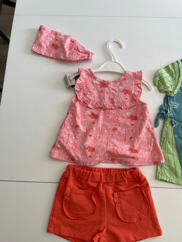Lot de deux tenues été 6 et 9 mois neufs - photo numéro 5