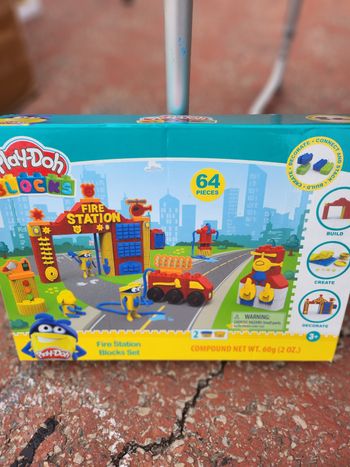 Play-Doh Blocks Station de pompiers neuf