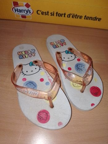 Tong hello Kitty P.30-31