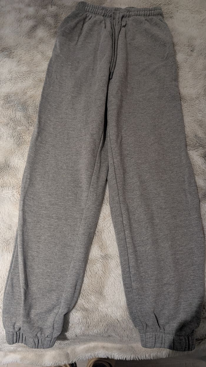Pantalon de survêtement Kiabi taille XS