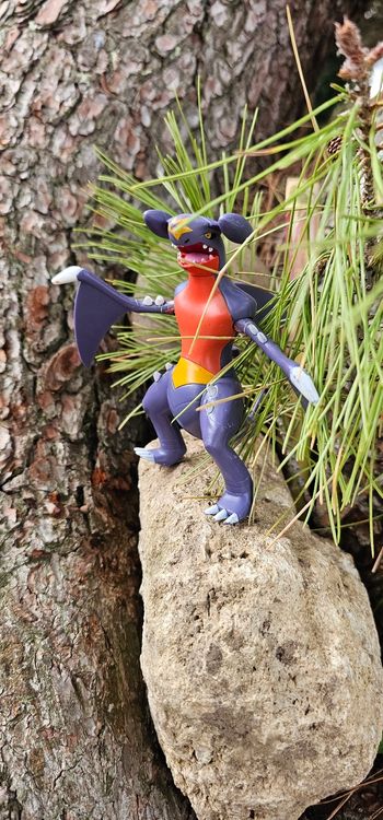 Super figurine Pokemon Nintendo Karchacroc