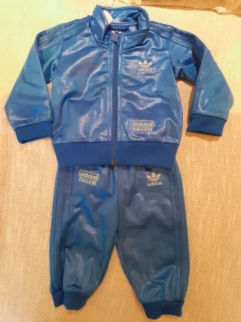 Ensemble survêtement enfant, Marque Adidas, taille 6/9mois