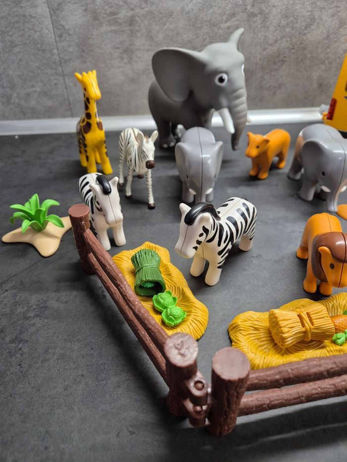 Playmobile voiture + animaux - photo numéro 2