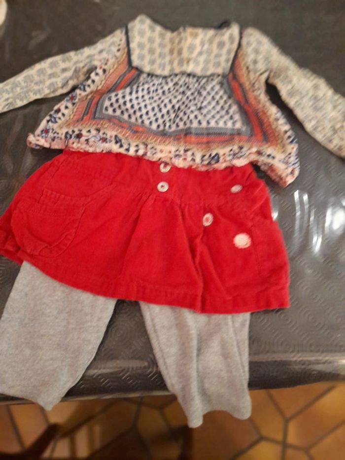 Ensemble chemisier, jupe et legging