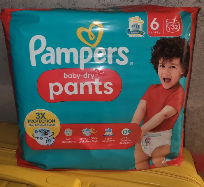Culottes pampers taille 6 - photo numéro 2