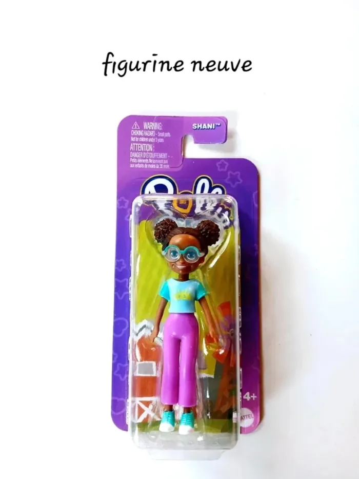 Polly Pocket Poupée adolescente avec tenue tendance assortie