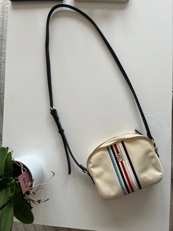 Sac à main Tommy Hilfiger 🍒