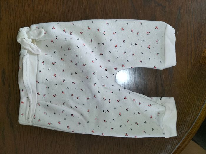 Lot pantalons - photo numéro 2