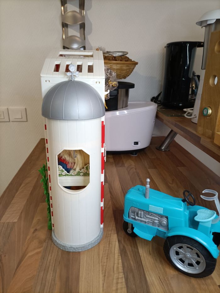 Lot ferme barbie - grange écurie animaux tracteur barbie - photo numéro 10