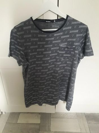 T-shirt bizzbee