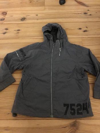 Coupe vent garçon 8  ans marque okanagan