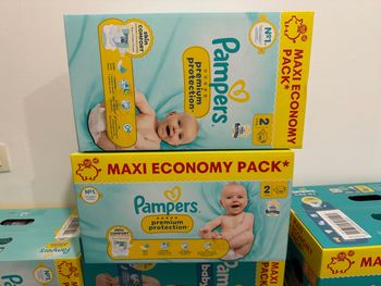 Lot de 2 paquets Couches Pampers Premium T2x117