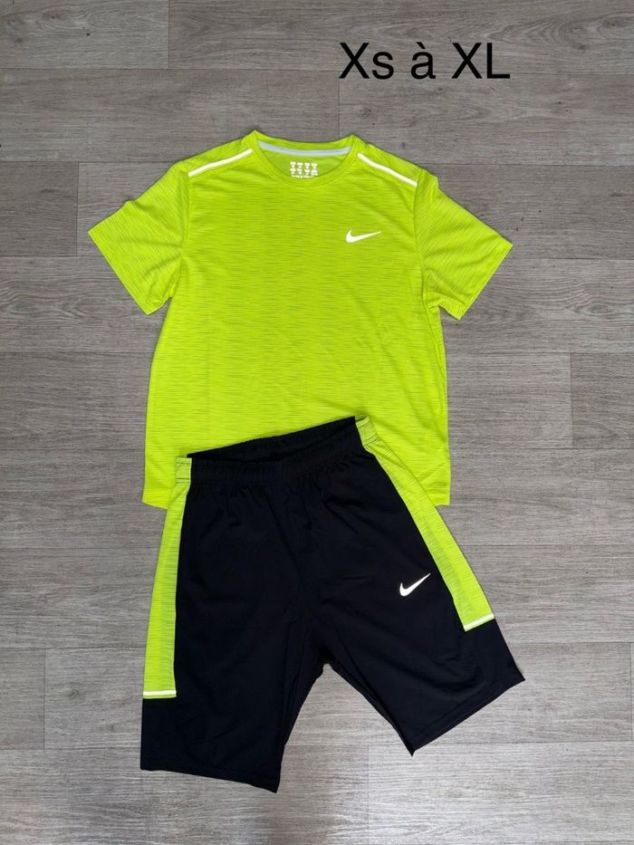 Short et t-shirt - photo numéro 7