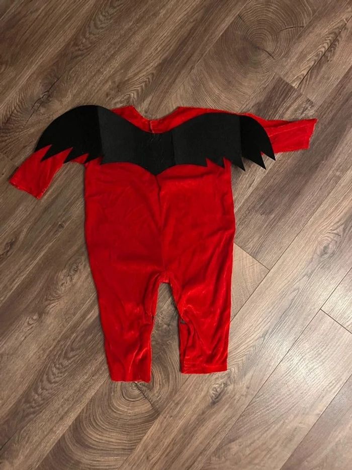 Costume