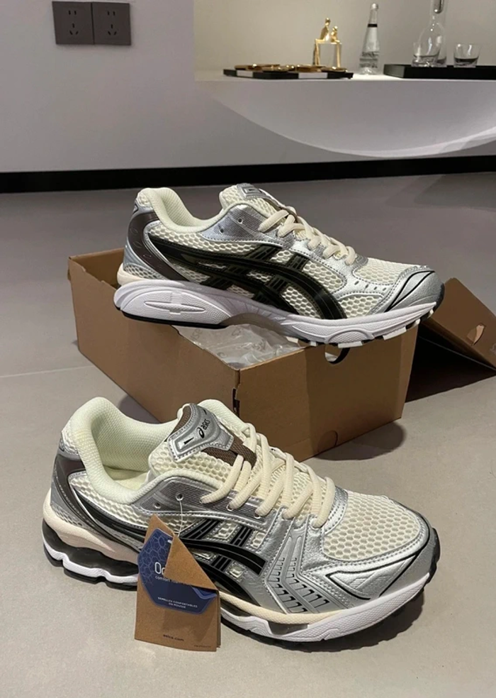 Asics Gel-Kayano 14 Blanc Argent Noir 43.5 - photo numéro 4